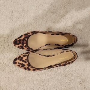 Old Navy Leopard Print Women's Flats